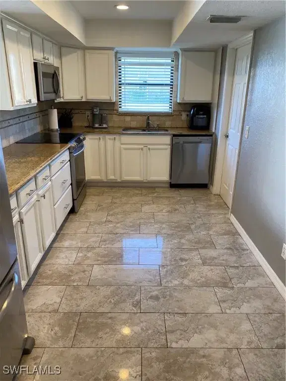 Picture of 1303 SW 16Th Ter 101, Cape Coral FL 33991