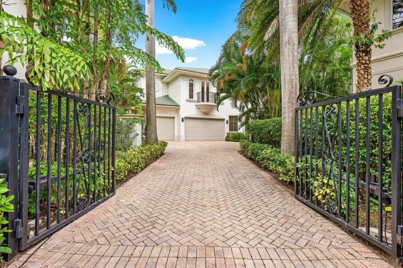 Picture of 713 SE 10Th Street, Delray Beach FL 33483