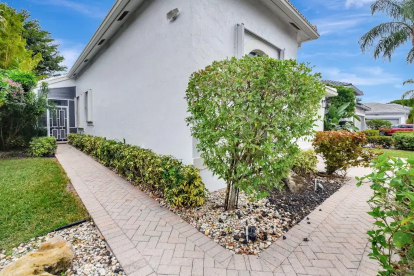 Picture of 11902 Fountainside Circle, Boynton Beach FL 33437