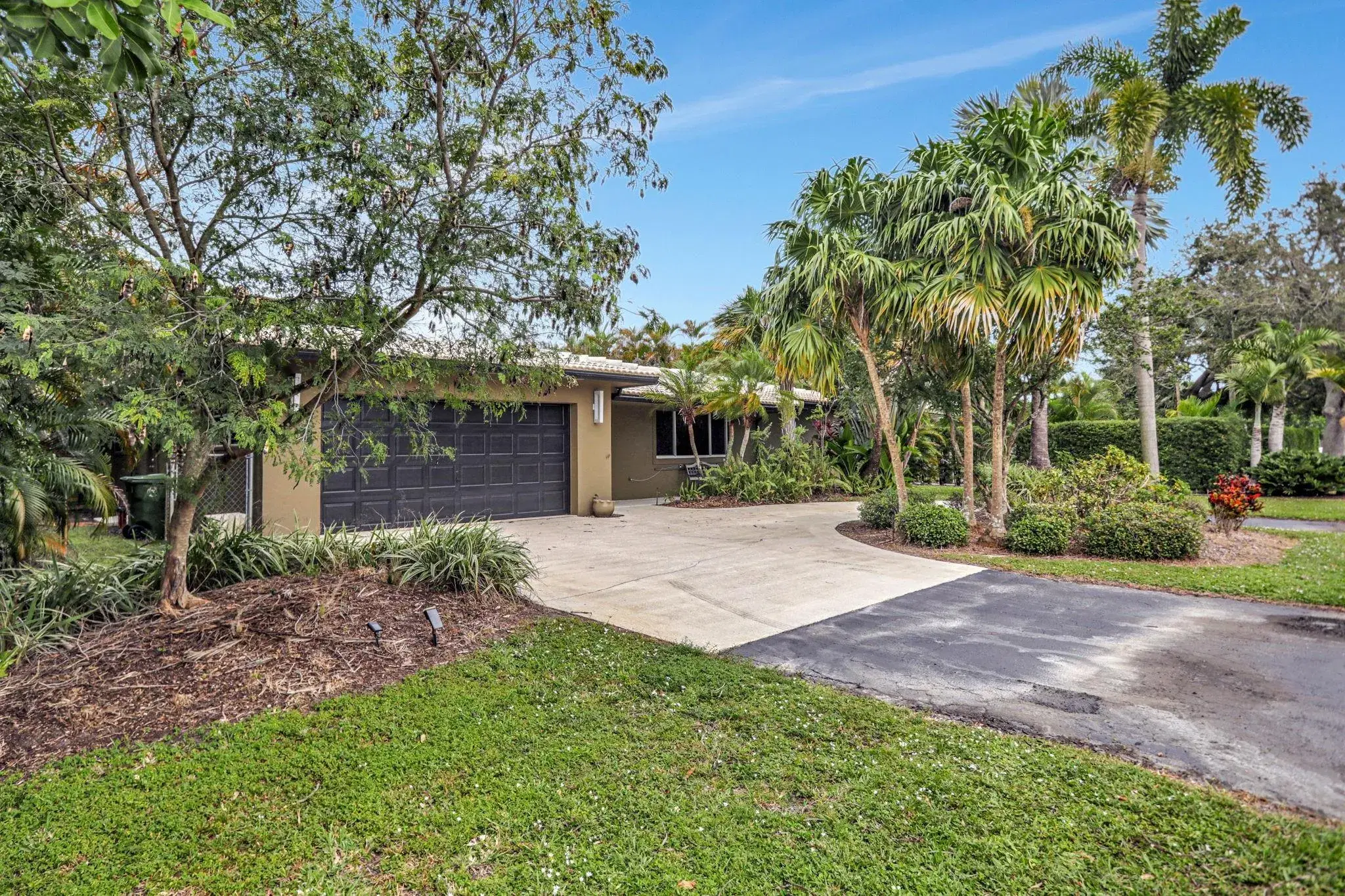 Picture of 425 NW 24Th St, Wilton Manors, FL 33311