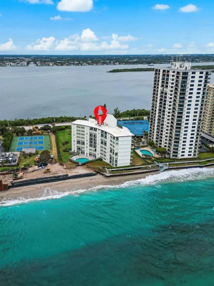 Picture of 5400 N Ocean Drive 4C, Singer Island FL 33404