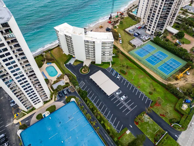 Picture of 5400 N Ocean Drive 4C, Singer Island FL 33404