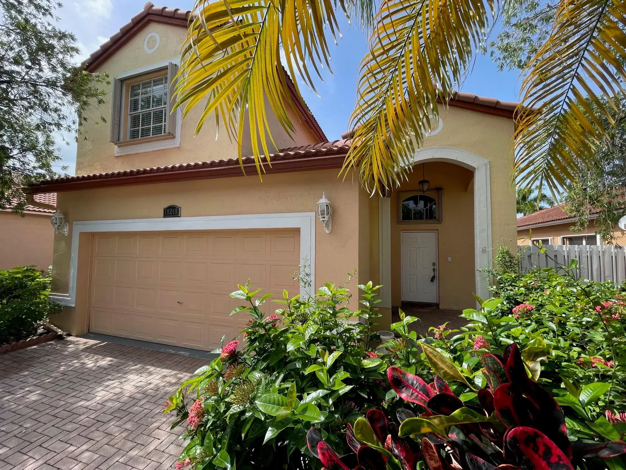 Picture of 19249 NW 13Th St, Pembroke Pines, FL 33029