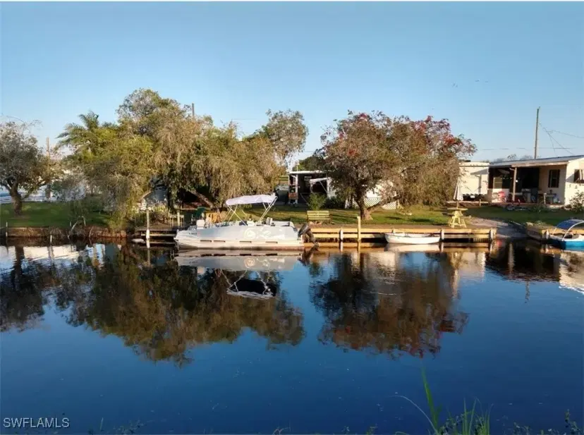 Picture of 1792 Riverside Dr, Moore Haven FL 33471