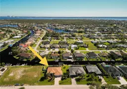 Picture of 2127 SE 17Th Pl, Cape Coral, FL 33990