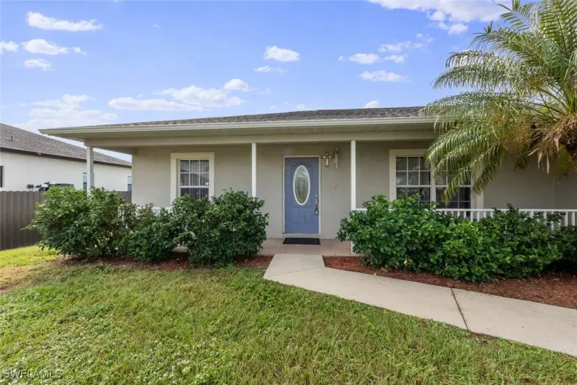 Picture of 1100 NW 9Th Ter, Cape Coral FL 33993