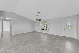 Picture of 1100 NW 9Th Ter, Cape Coral, FL 33993