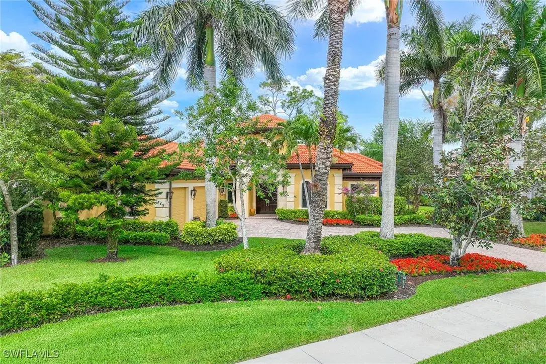 Picture of 7749 Classics Dr, Naples, FL 34113