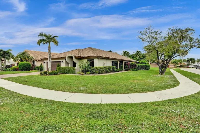 Picture of 21357 Bridge View Dr, Boca Raton FL 33428