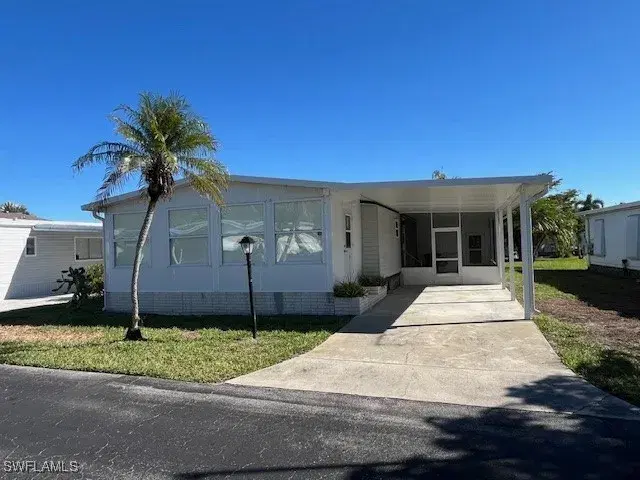 Picture of 161 W Hampton Dr, Fort Myers, FL 33908