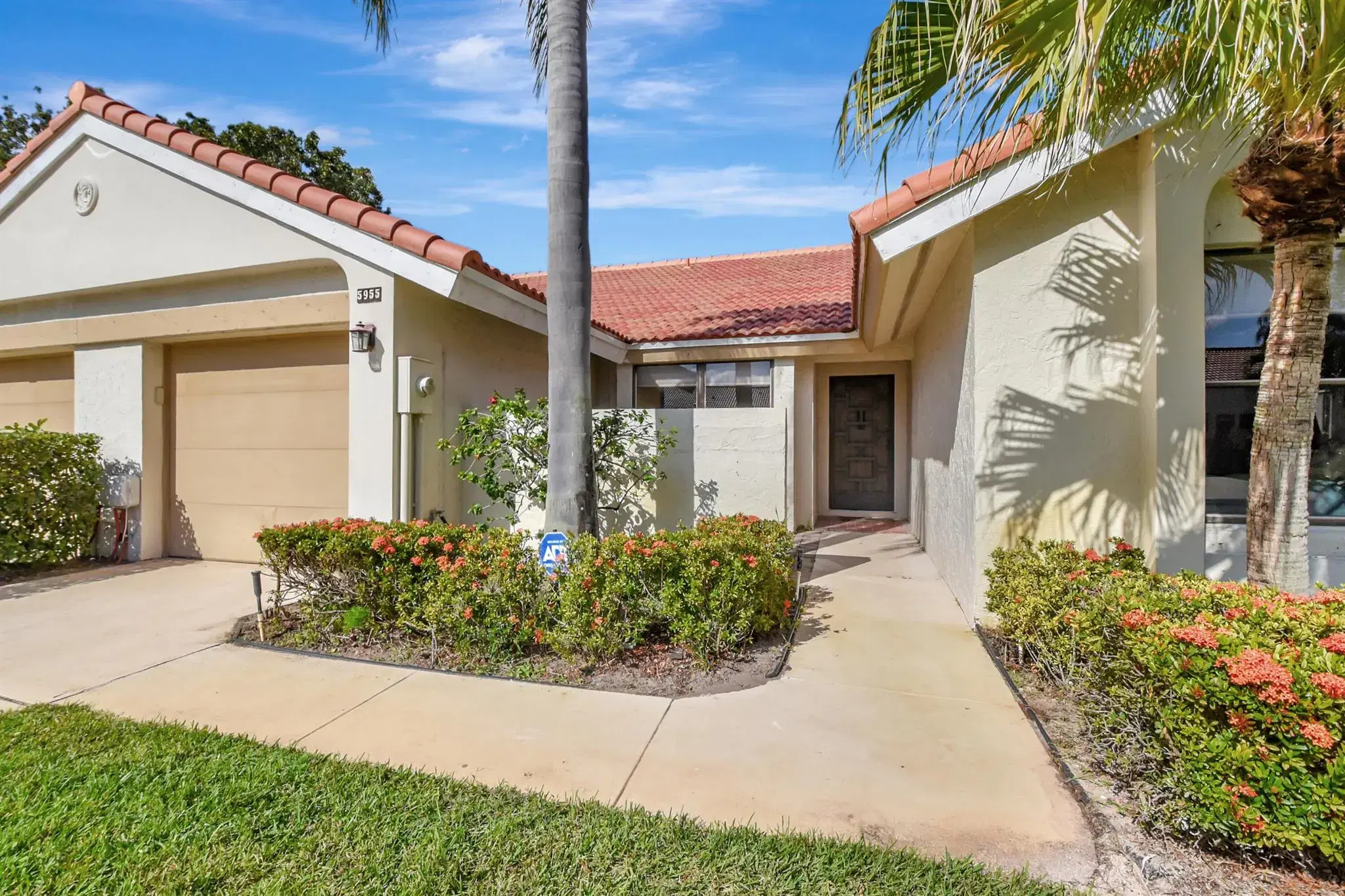 Picture of 5955 Parkwalk Circle W, Boynton Beach, FL 33472