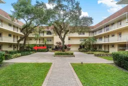 Picture of 5510 Tamberlane Circle 143, Palm Beach Gardens, FL 33418