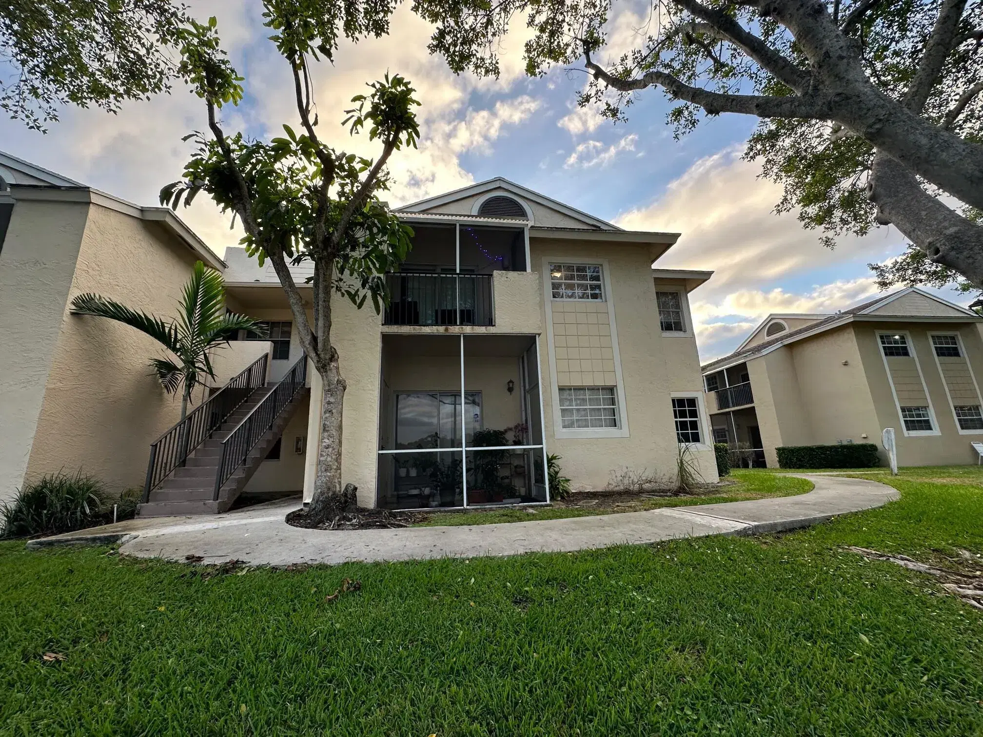 Picture of 651 Cypress Lake Boulevard N, Deerfield Beach, FL 33064