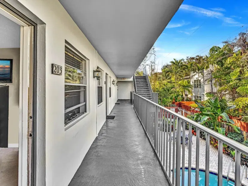 Picture of 215 NE 16Th Ave 203, Fort Lauderdale FL 33301