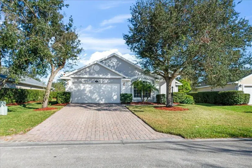 Picture of 507 N Valencia Circle Sw, Vero Beach FL 32968