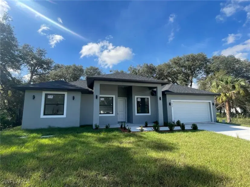 Picture of 1077 March Ln, Labelle FL 33935