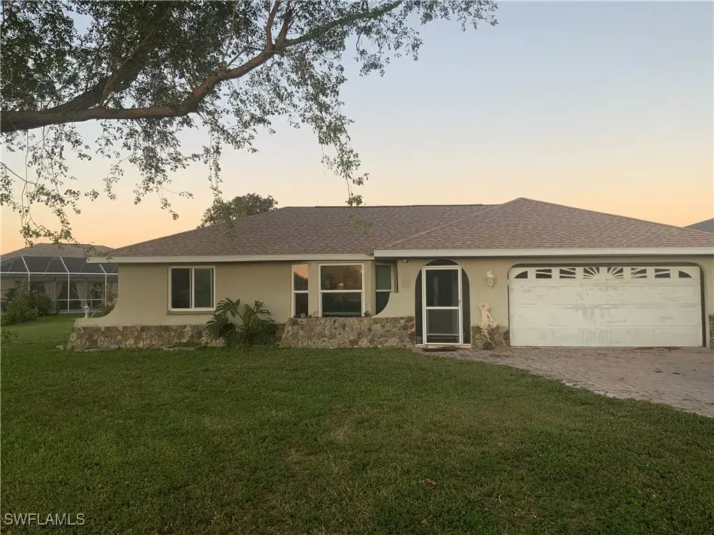 Picture of 601 SE 31St St, Cape Coral, FL 33904