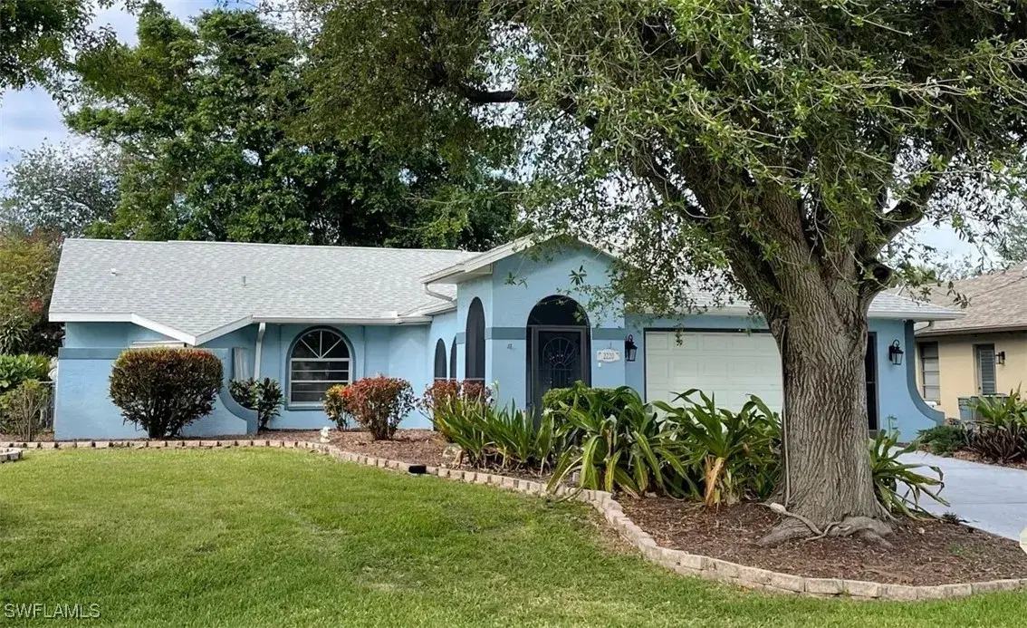 Picture of 2220 SW 11Th Ct, Cape Coral, FL 33991