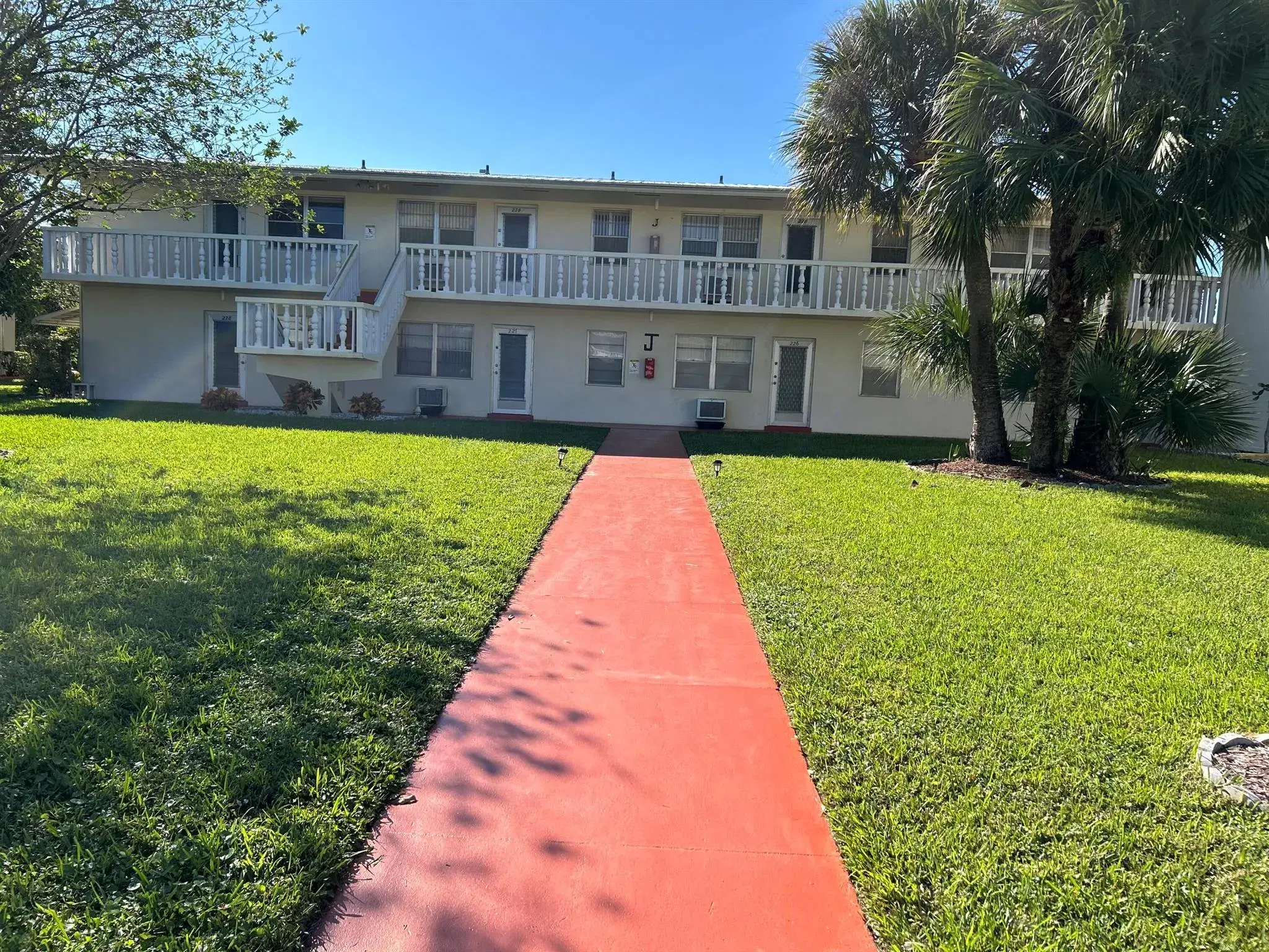 Picture of 239 Norwich J, West Palm Beach, FL 33417