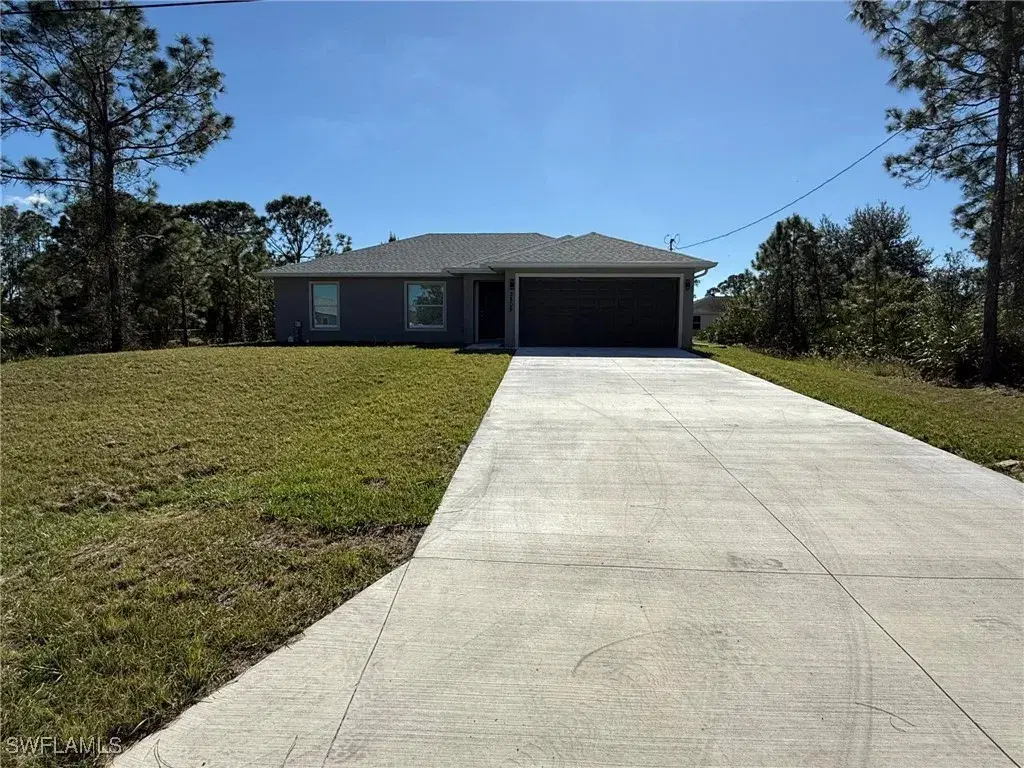 Picture of 2809 41St St Sw, Lehigh Acres, FL 33976