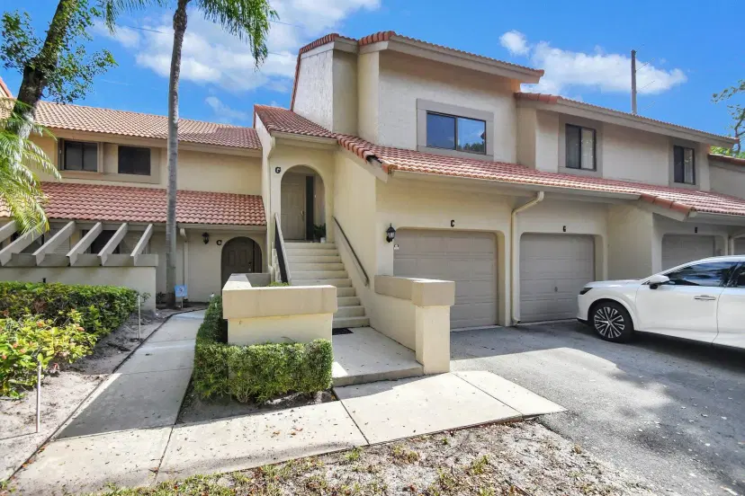 Picture of 5700 Coach House Circle G, Boca Raton FL 33486