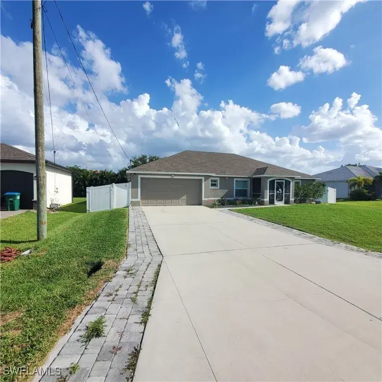 Picture of 1902 SW 26Th St, Cape Coral FL 33914