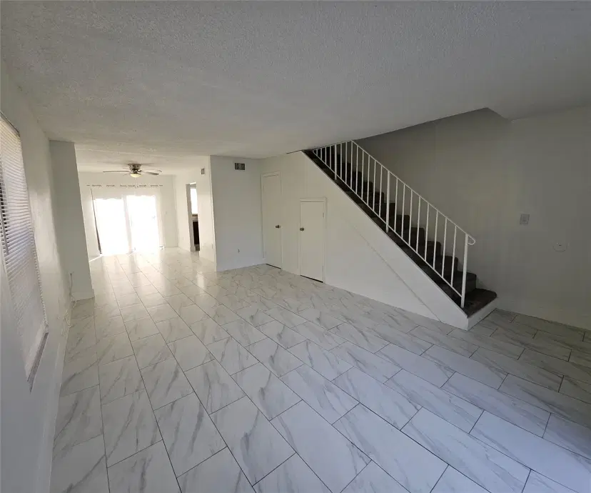 Picture of 2456 NW 52Nd Ave 2456, Fort Lauderdale FL 33313