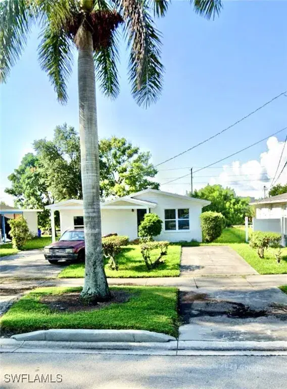 Picture of 1350 5Th Ave N, Naples, FL 34102