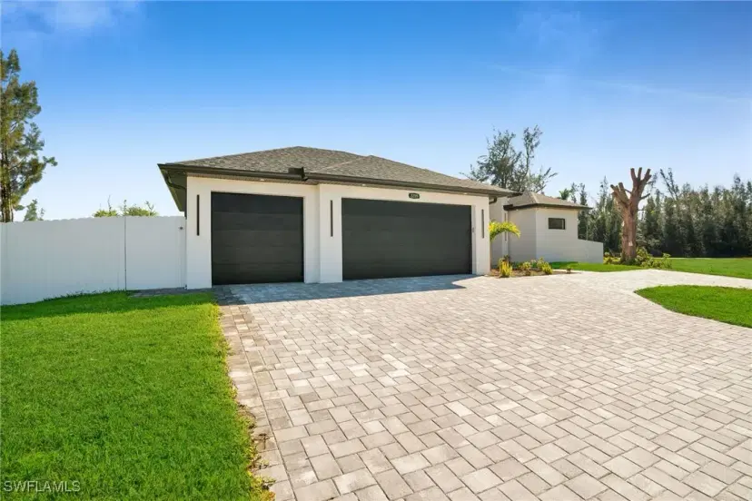 Picture of 2219 Surfside Blvd, Cape Coral FL 33991