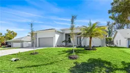 Picture of 2122 Coral Point Dr, Cape Coral, FL 33990