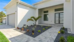 Picture of 2122 Coral Point Dr, Cape Coral, FL 33990