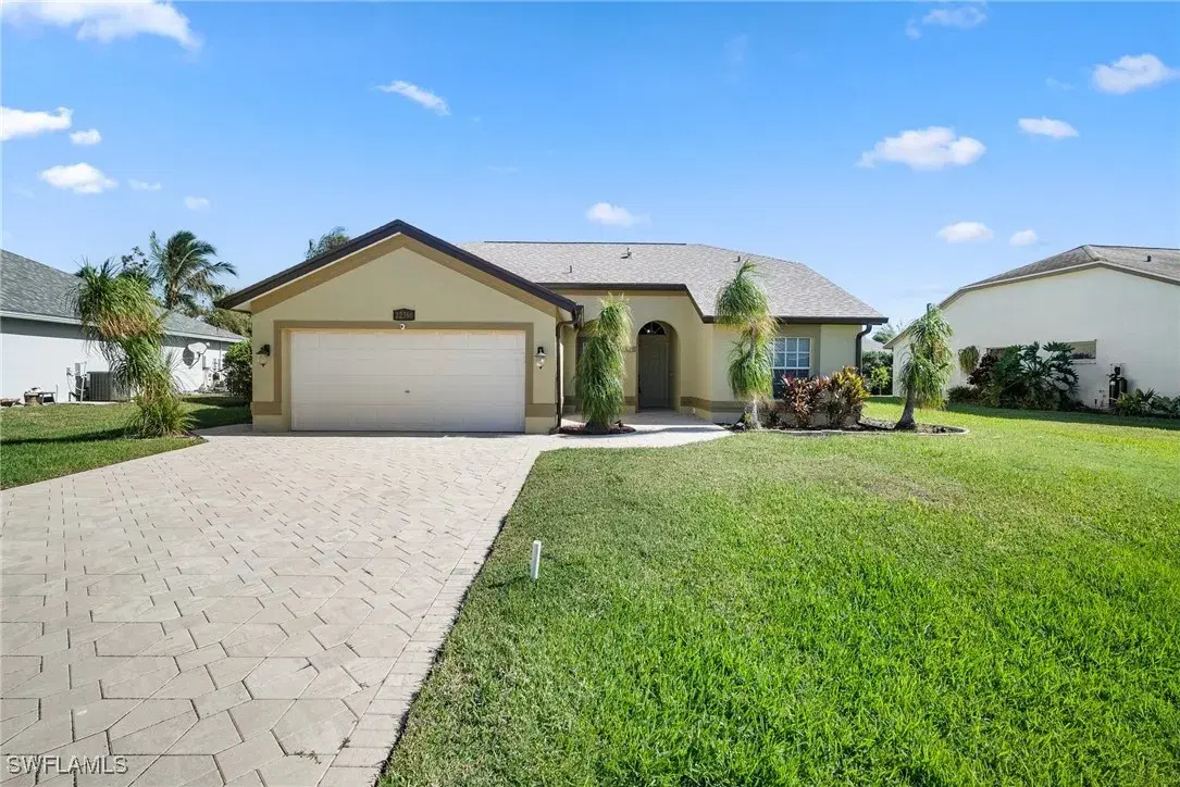 Picture of 22360 Fountain Lakes Blvd, Estero, FL 33928