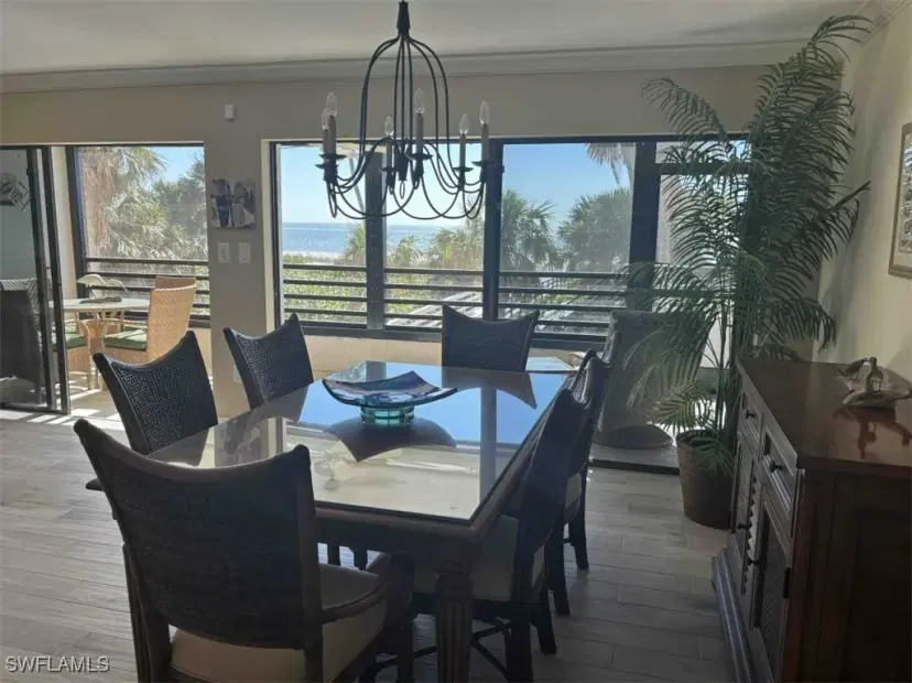 Picture of 1605 Middle Gulf Dr 115, Sanibel FL 33957