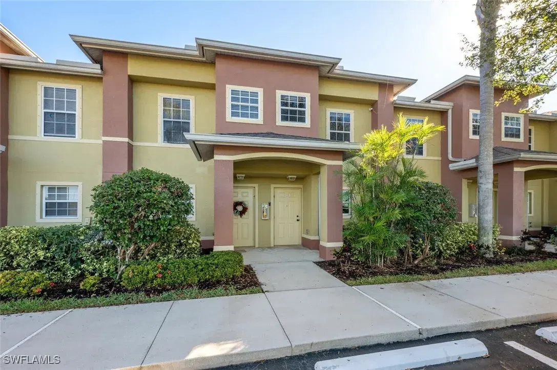 Picture of 9063 Gervais Cir 1206, Naples, FL 34120