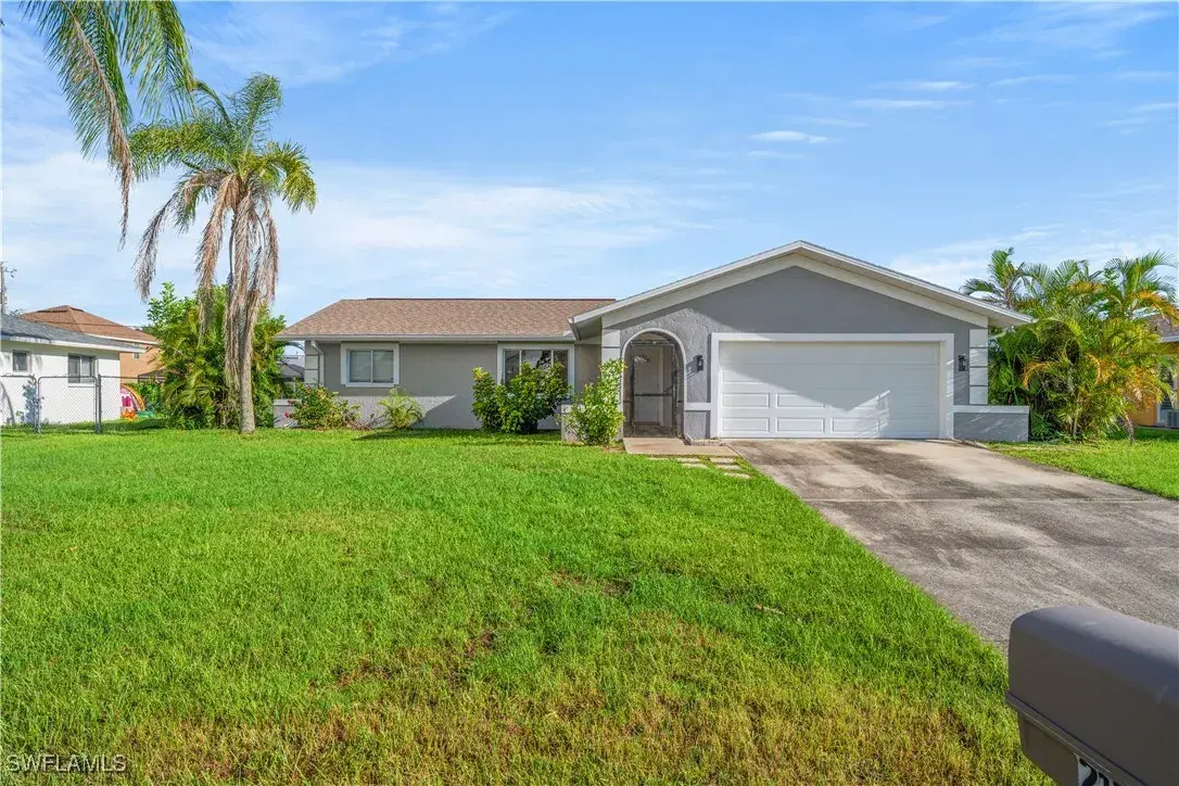 Picture of 2122 SE 5Th Ter, Cape Coral, FL 33990