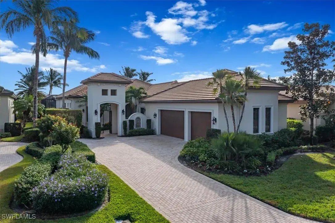 Picture of 28614 La Caille Dr, Naples, FL 34119