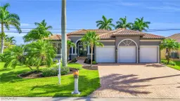 Picture of 939 Dolphin Dr, Cape Coral, FL 33904