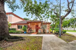 Picture of 519 NW 208Th Way, Pembroke Pines, FL 33029