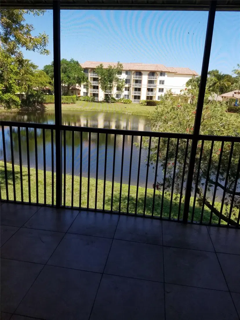 Picture of 1228 S Military Trl 2121, Deerfield Beach FL 33442