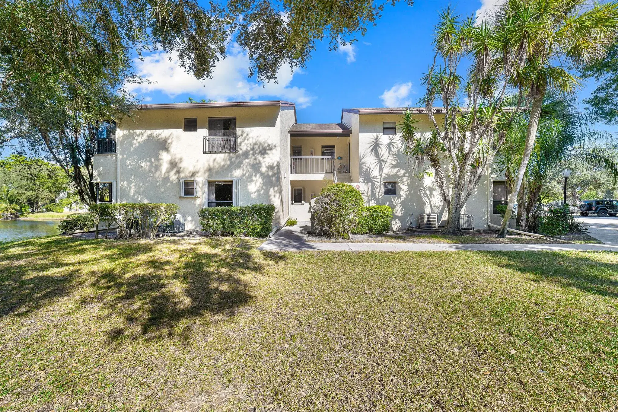 Picture of 3177 Cocoplum Circle 3380, Coconut Creek, FL 33063