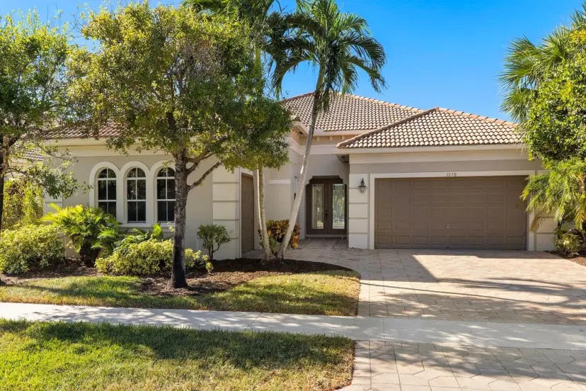 Picture of 1370 Beacon Circle, Wellington FL 33414