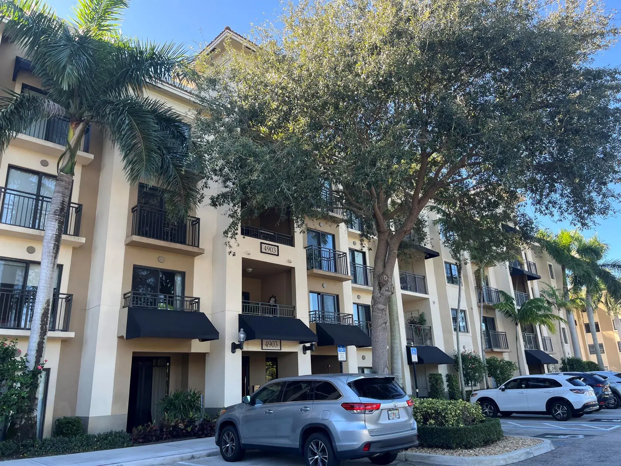 Picture of 4903 Midtown Lane 3120, Palm Beach Gardens, FL 33418