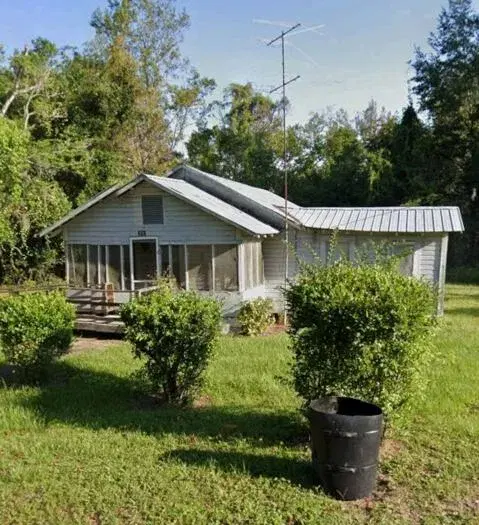 Picture of 293 SE Old County Camp Road, Madison, FL 32340