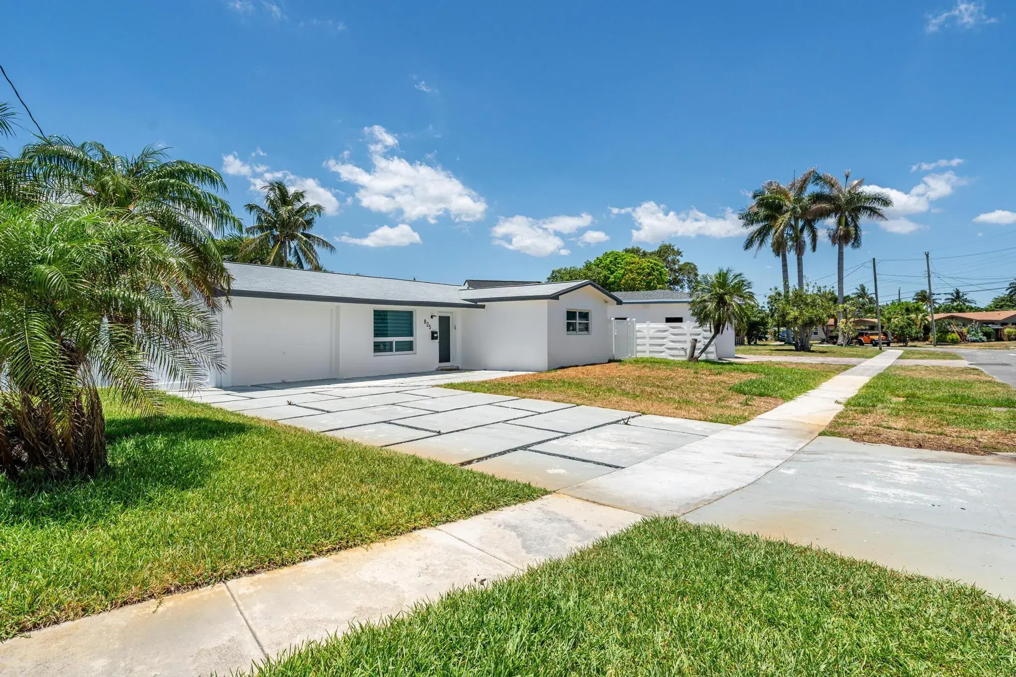 Picture of 825 Argonaut Is, Dania Beach, FL 33004