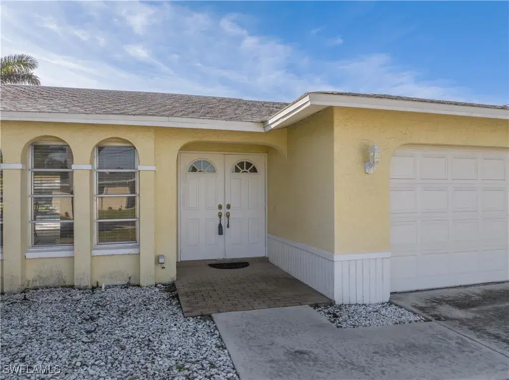 Picture of 818 Monticello Ct, Cape Coral, FL 33904