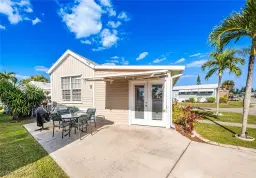 Picture of 7029 Granada Lakes Dr, Fort Myers, FL 33967