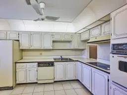 Picture of 2638 E Gately Drive E 105, West Palm Beach, FL 33415