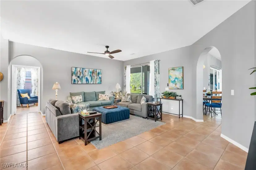 Picture of 1955 Terrazzo Ln, Naples FL 34104