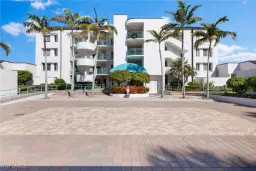 Picture of 255 Park Shore Dr 3-341, Naples, FL 34103