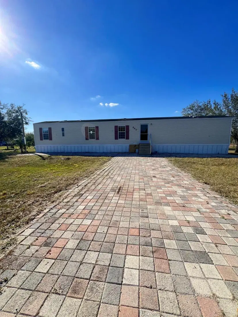 Picture of 540 N Granja Street, Clewiston FL 33440